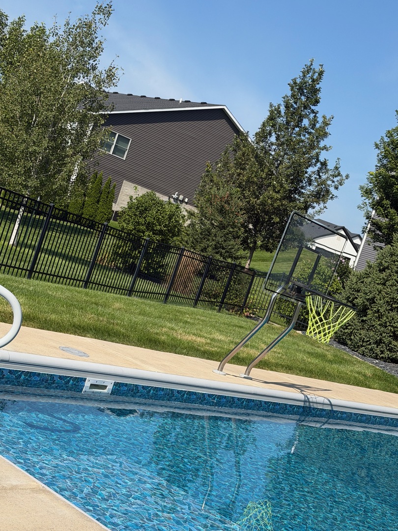 main property photo 46
