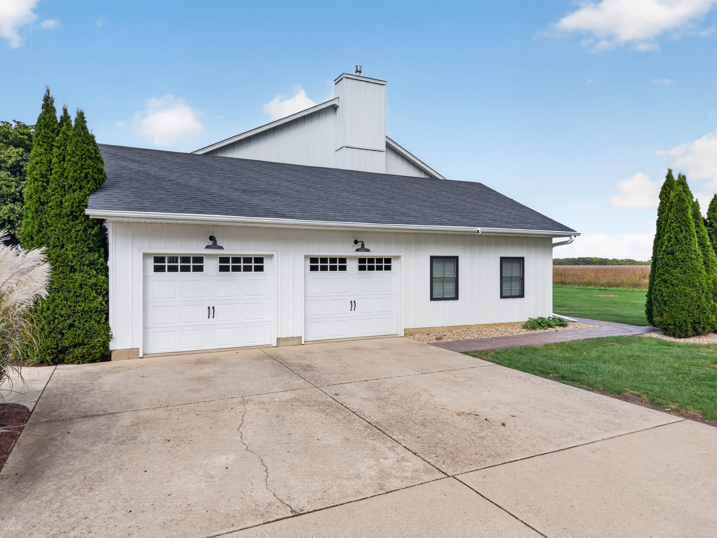 main property photo 50