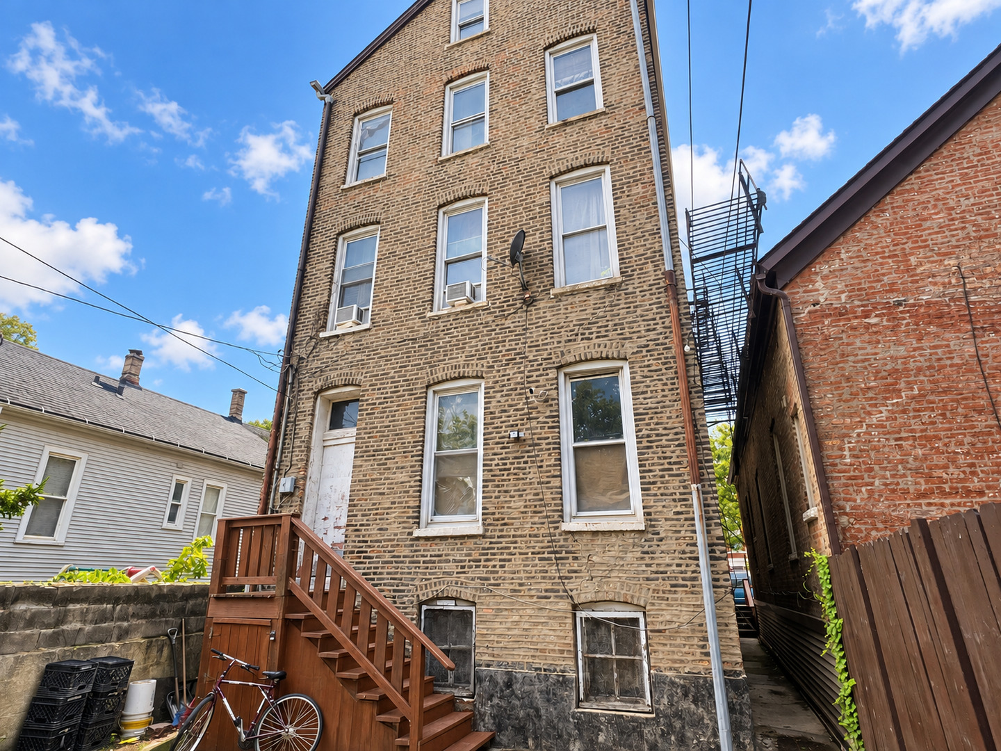 main property photo 3