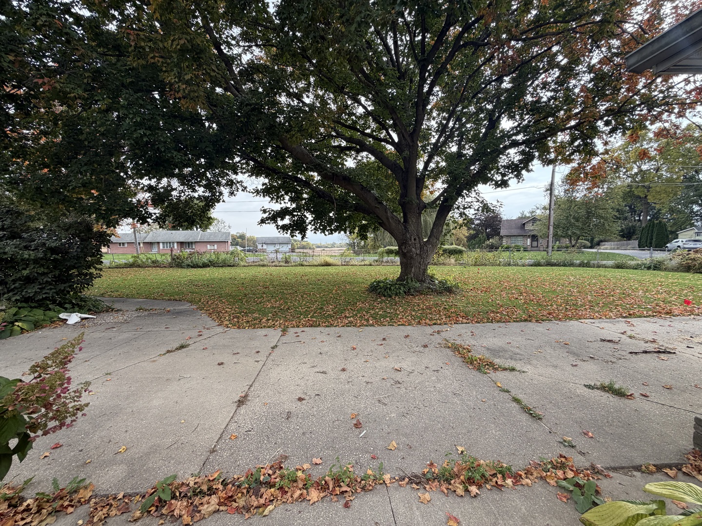 main property photo 20