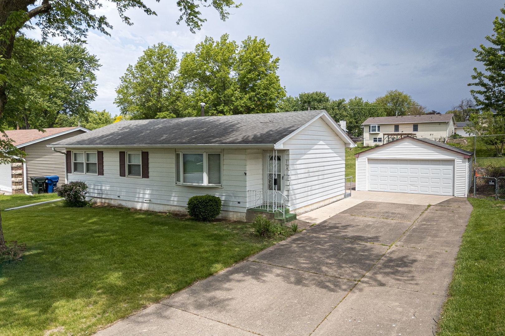 main property photo 0