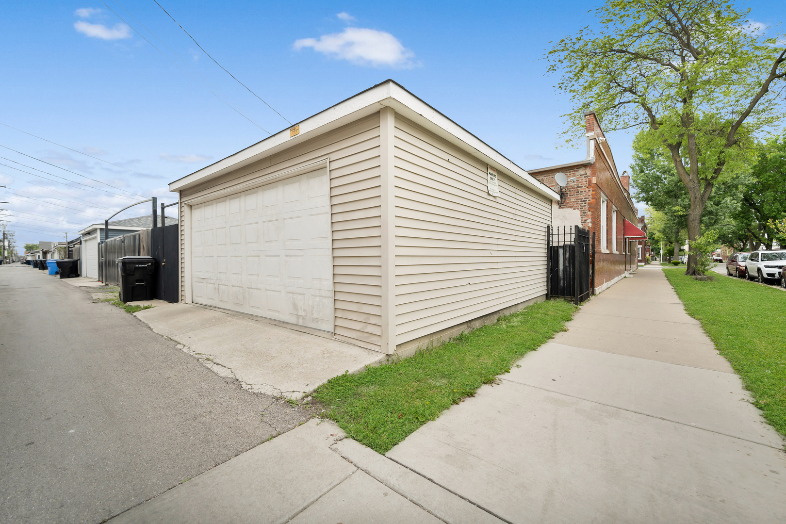 main property photo 25