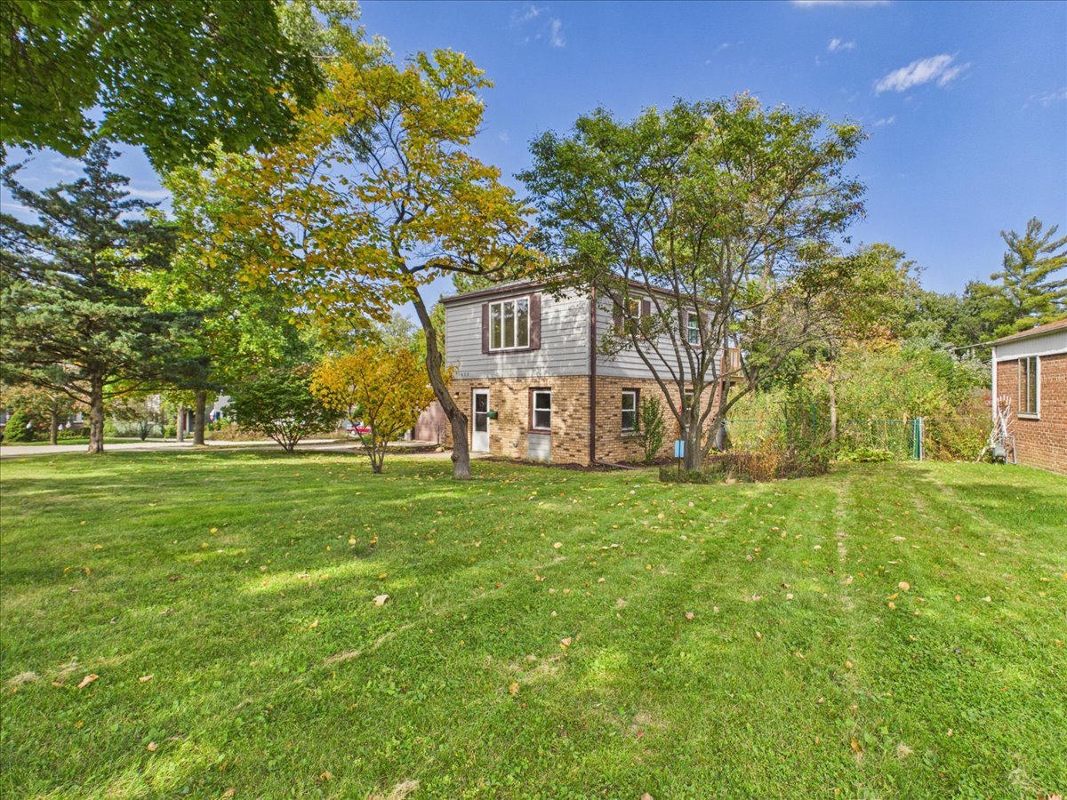 main property photo 25