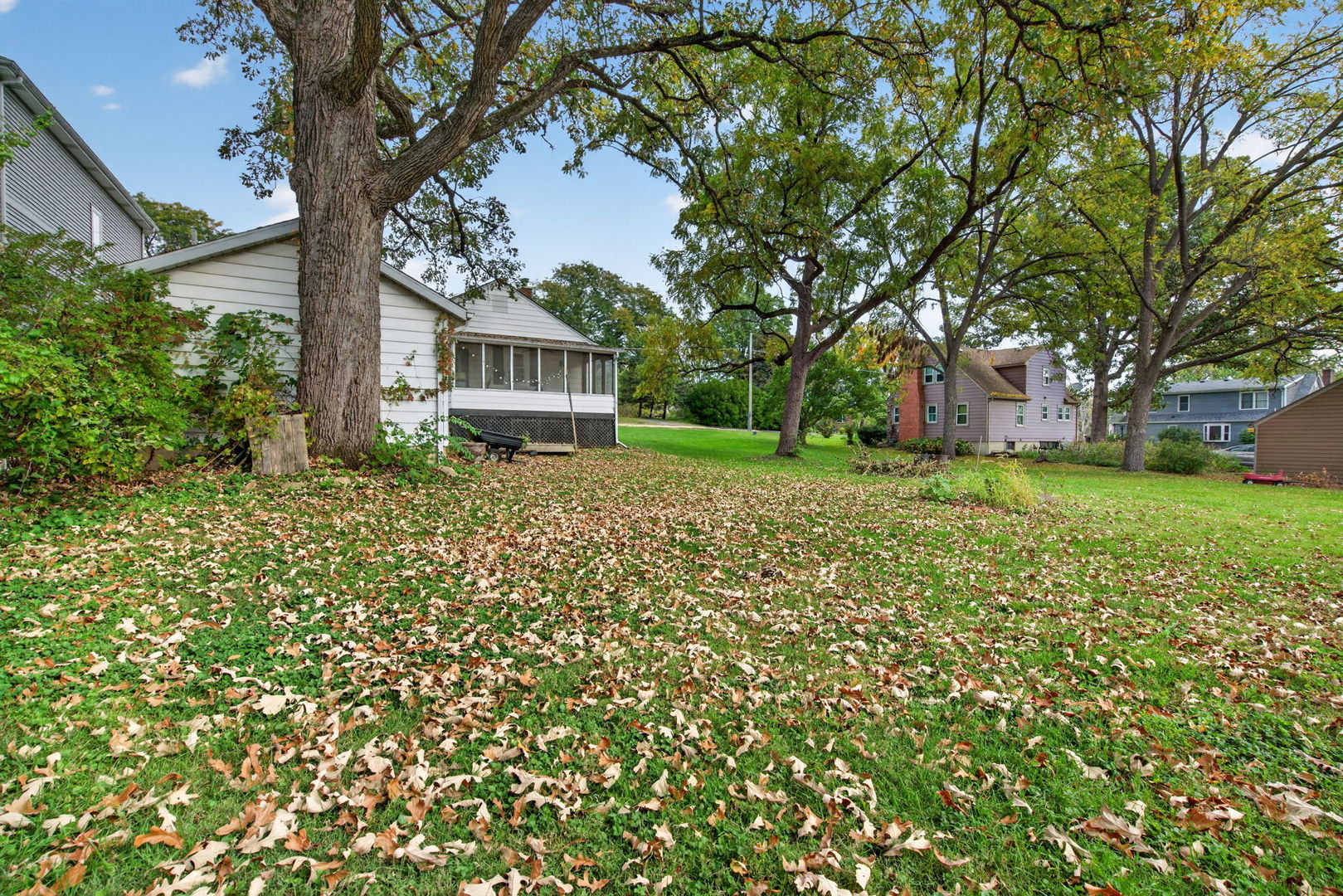 main property photo 23