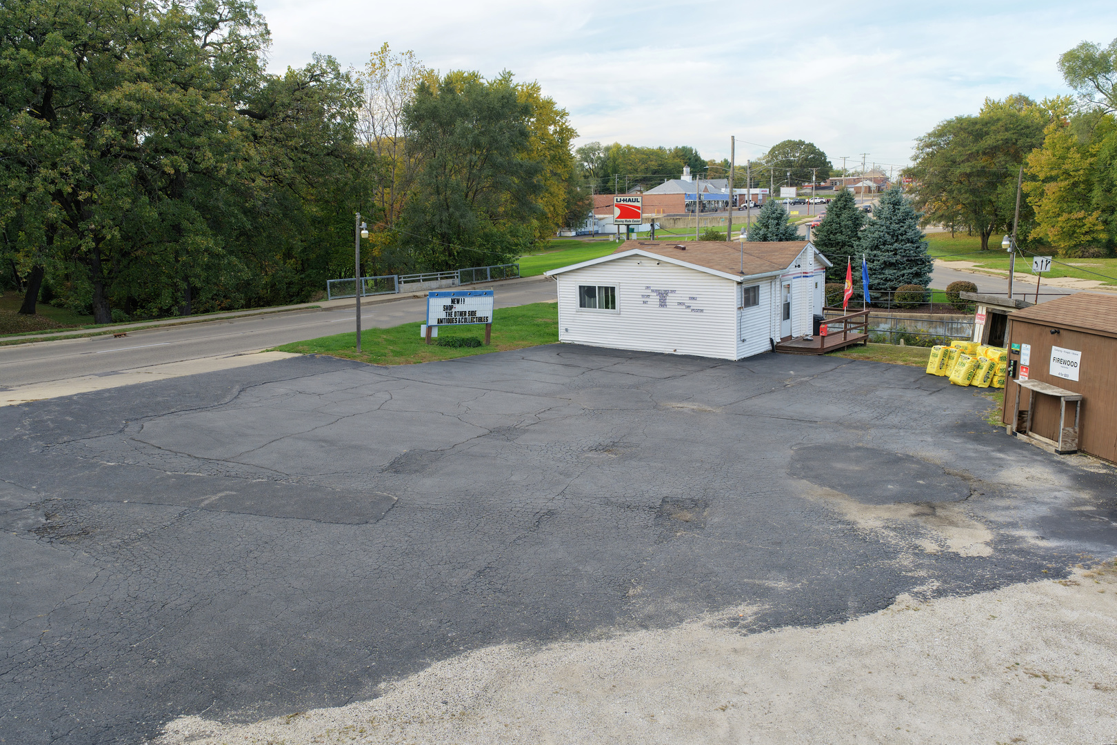 main property photo 13