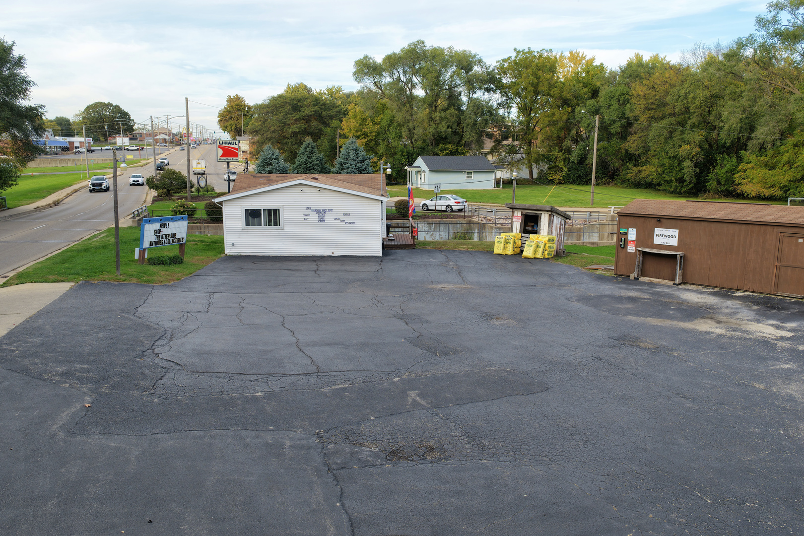 main property photo 14