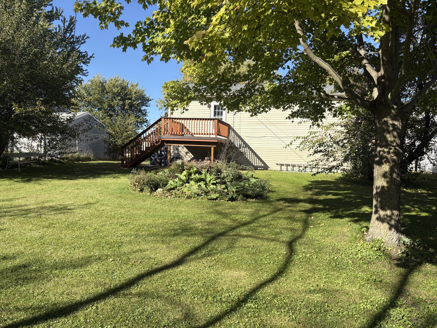main property photo 27