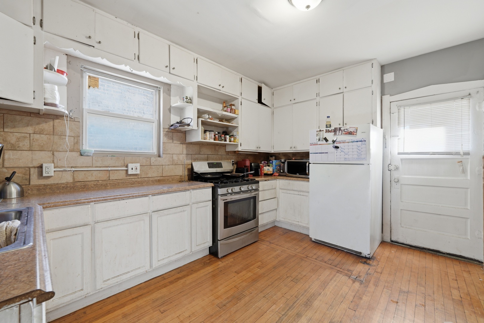main property photo 14