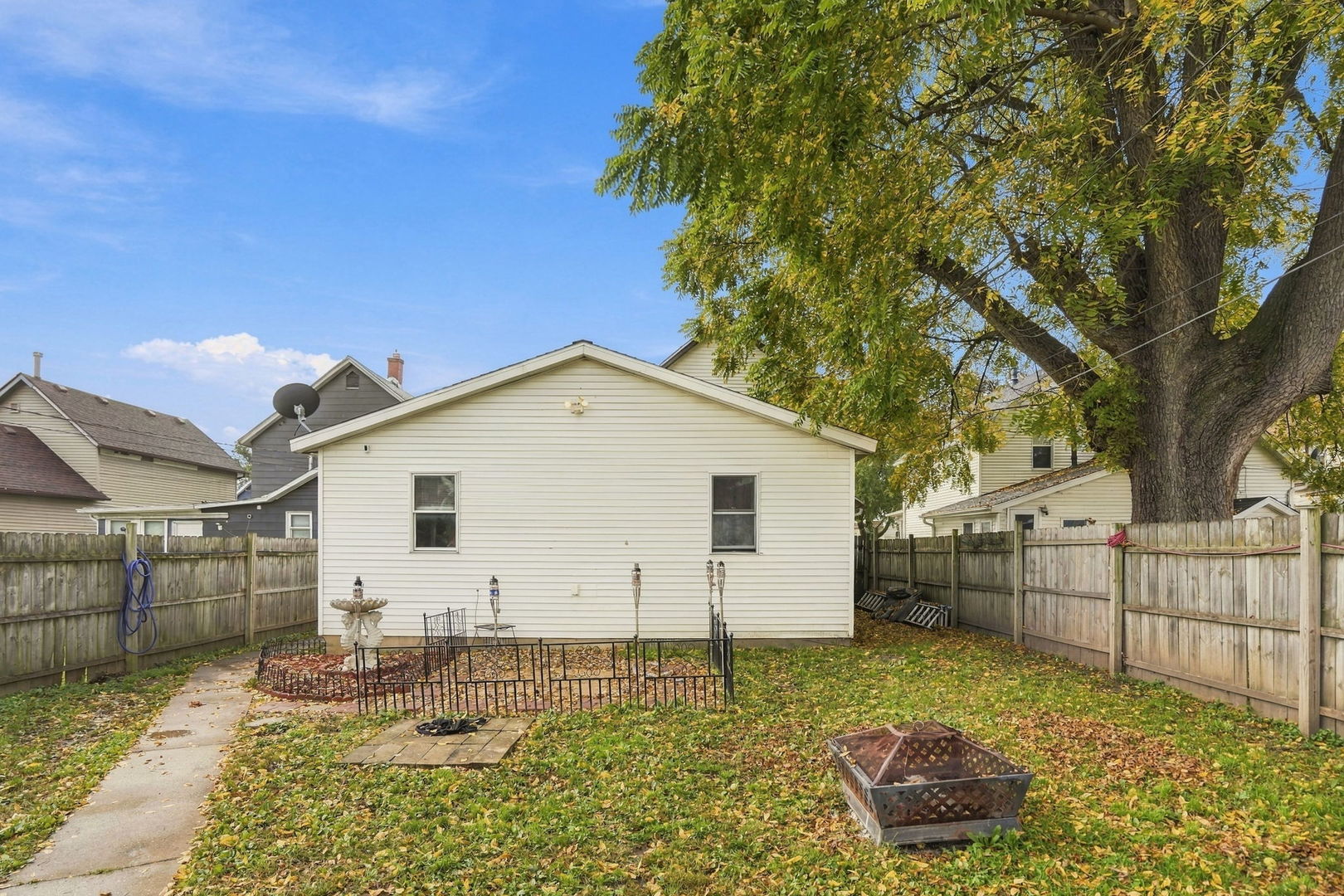 main property photo 20