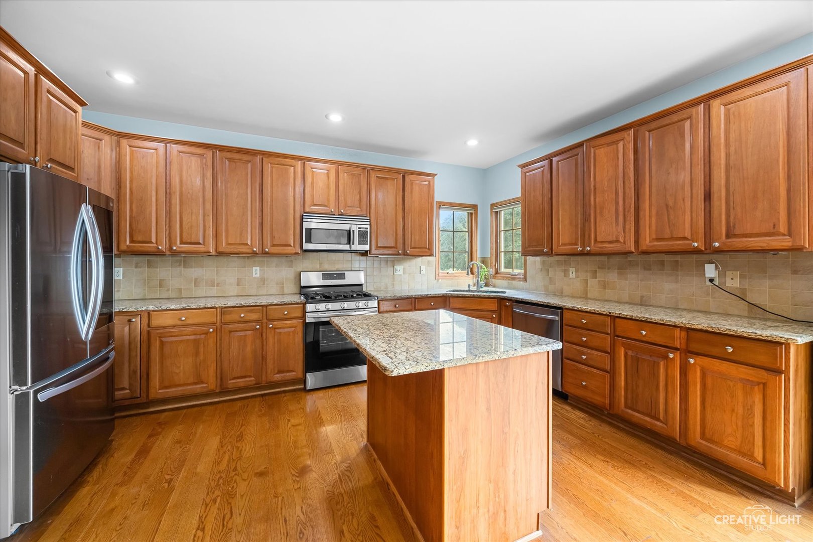 main property photo 12