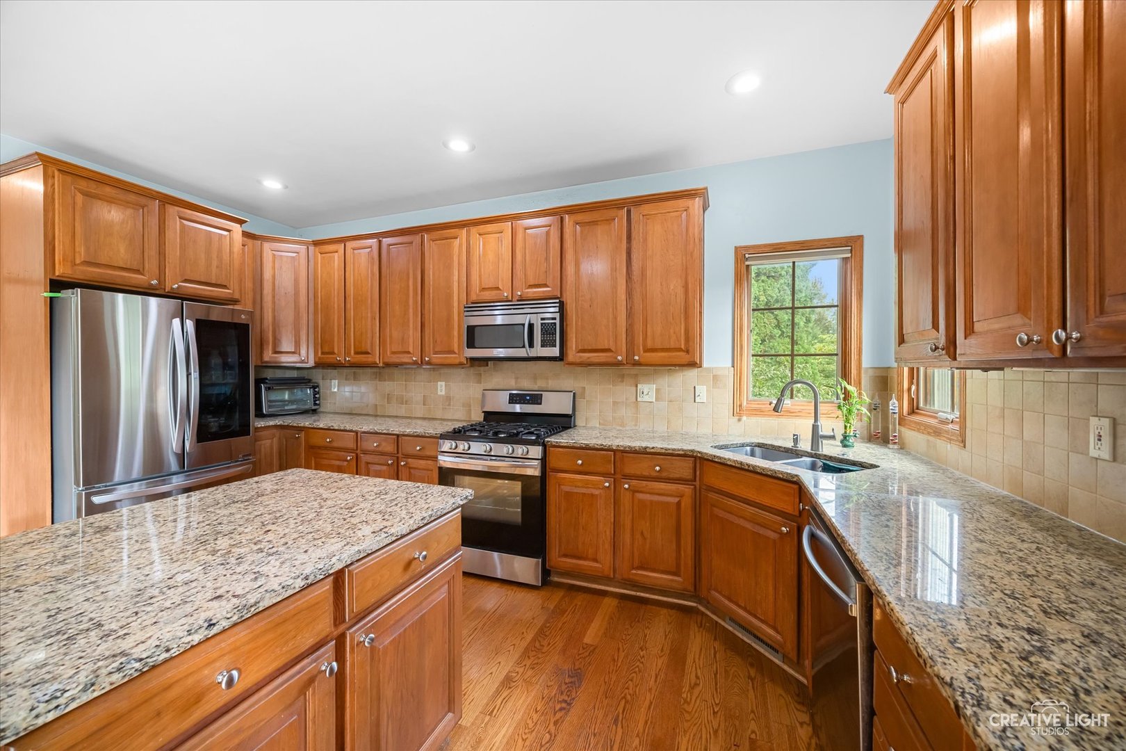 main property photo 13