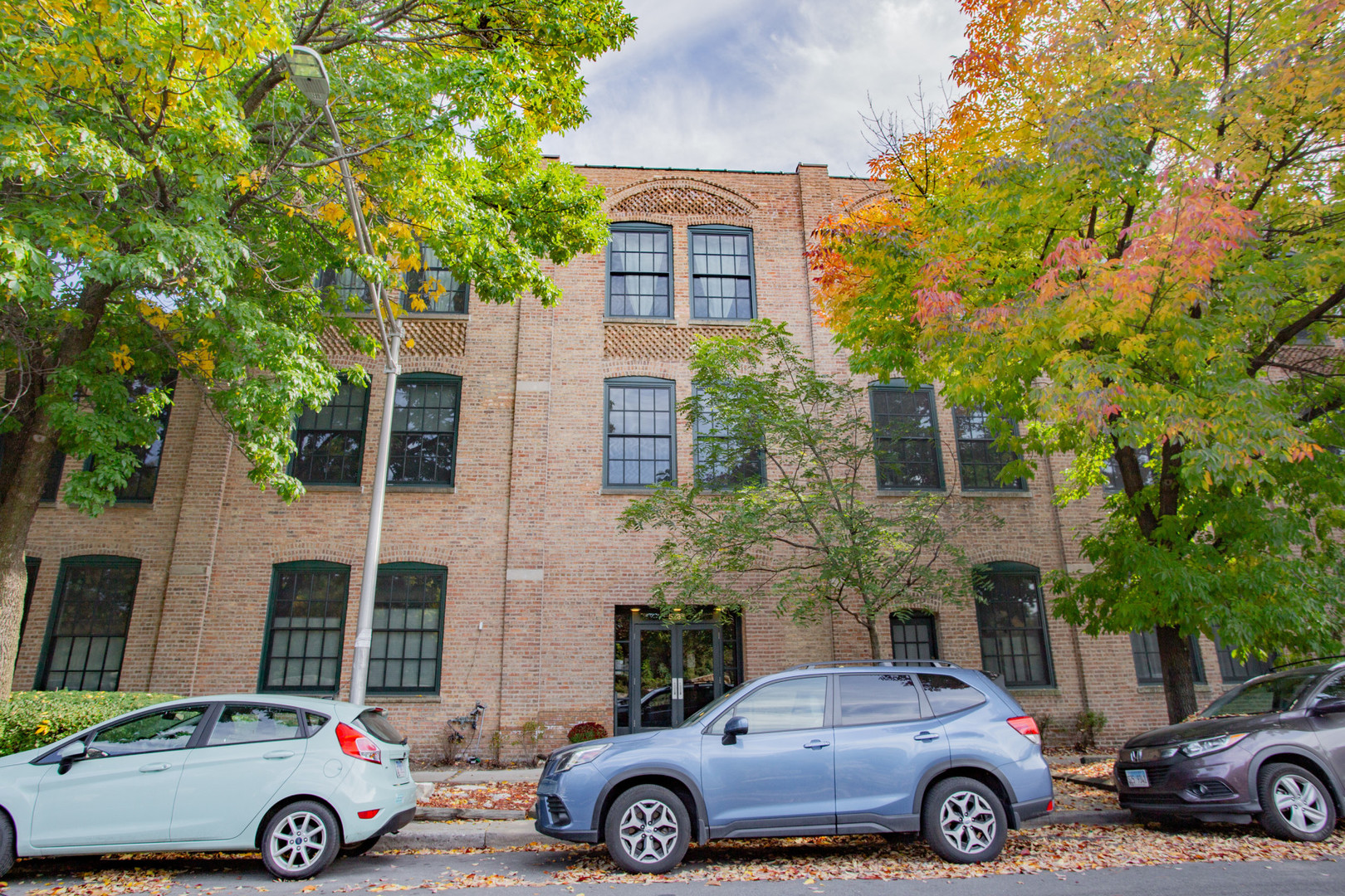 main property photo 28