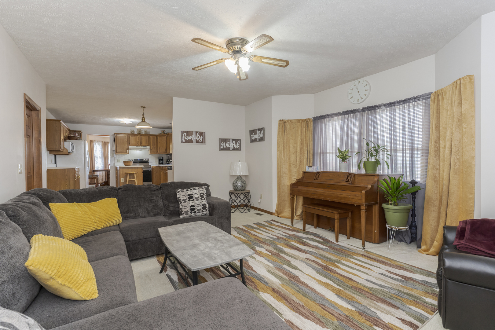main property photo 14