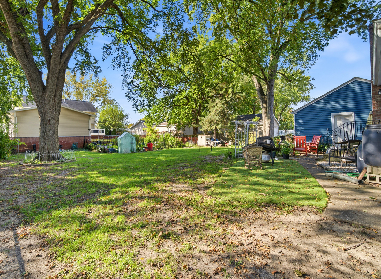 main property photo 17
