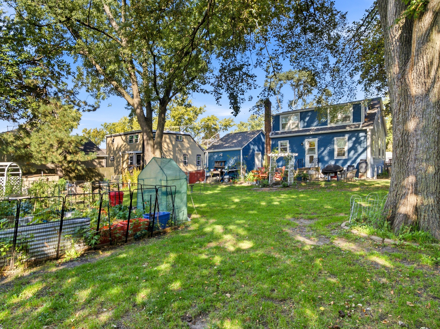 main property photo 19