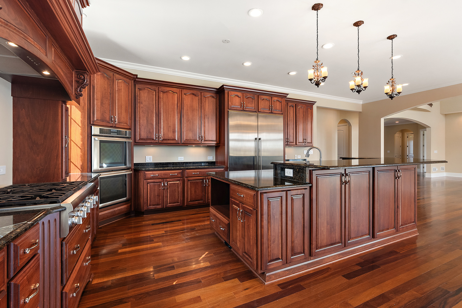 main property photo 30