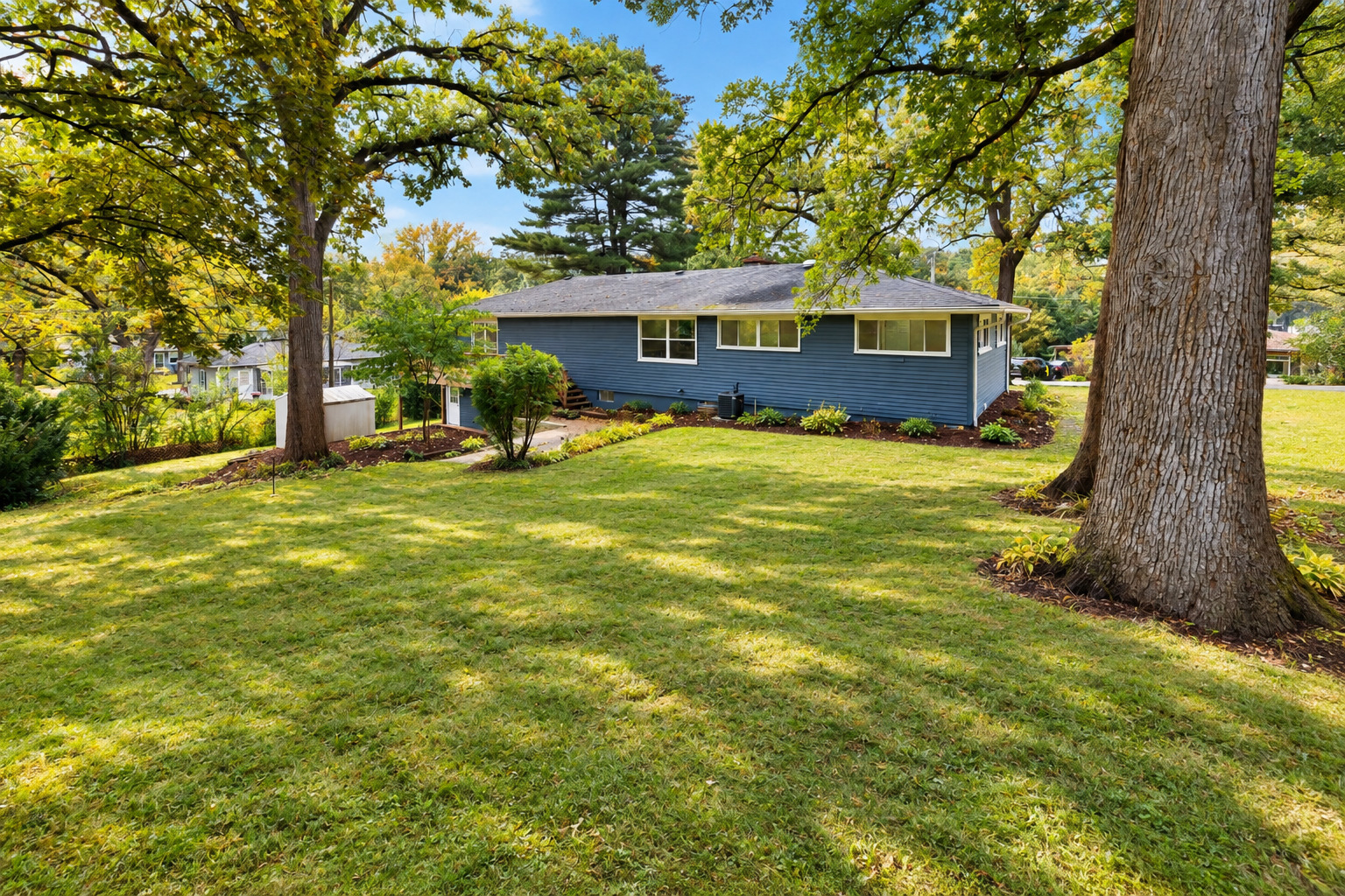 main property photo 37
