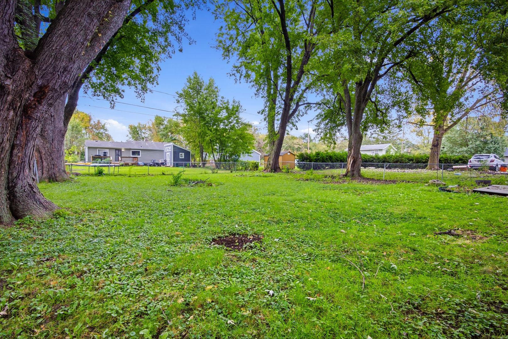main property photo 13