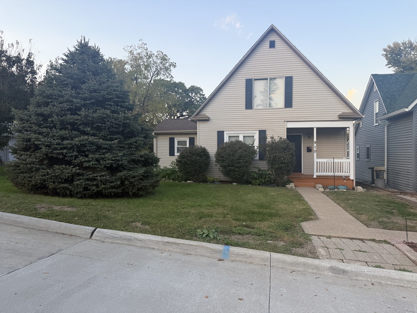 main property photo 0