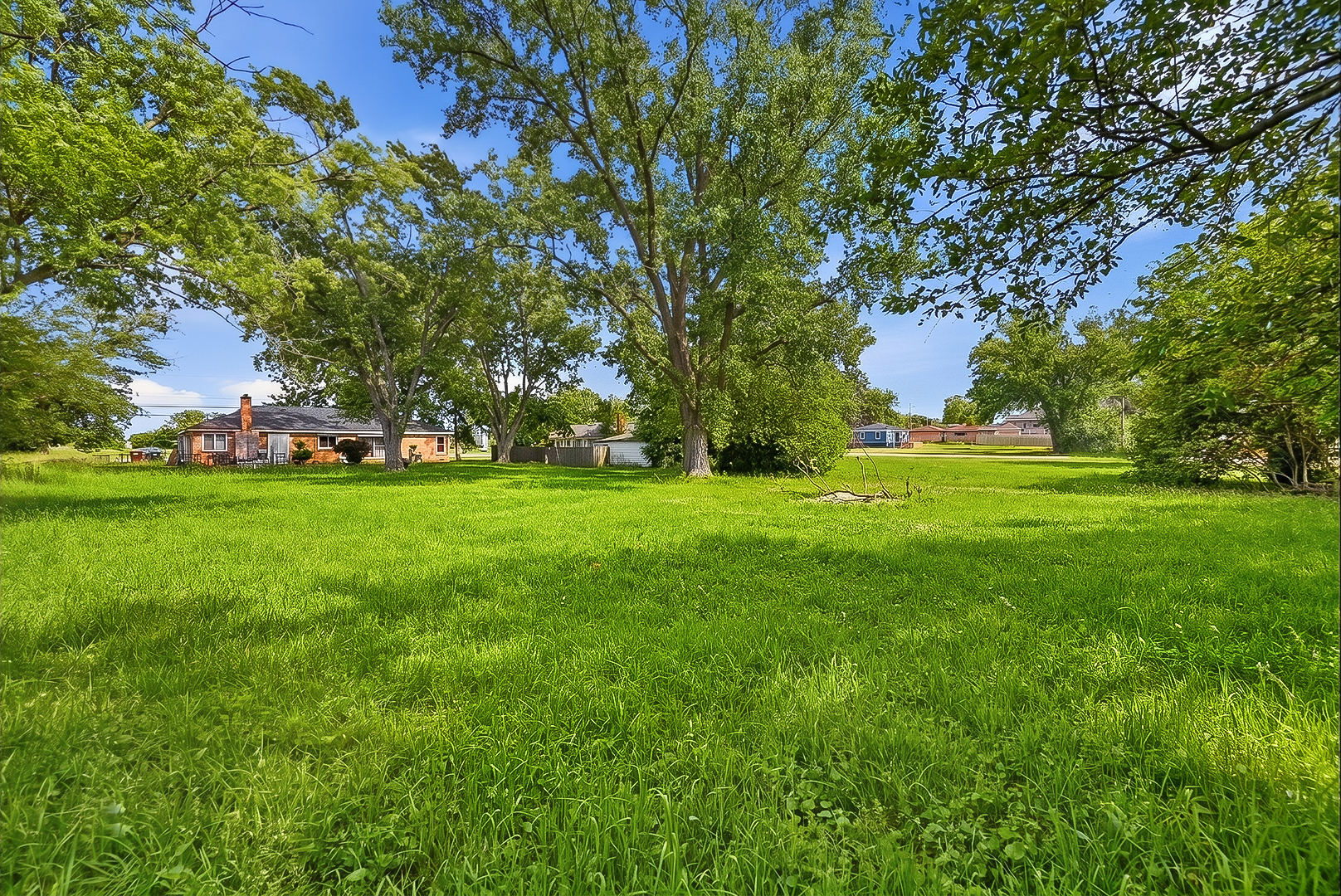 main property photo 11