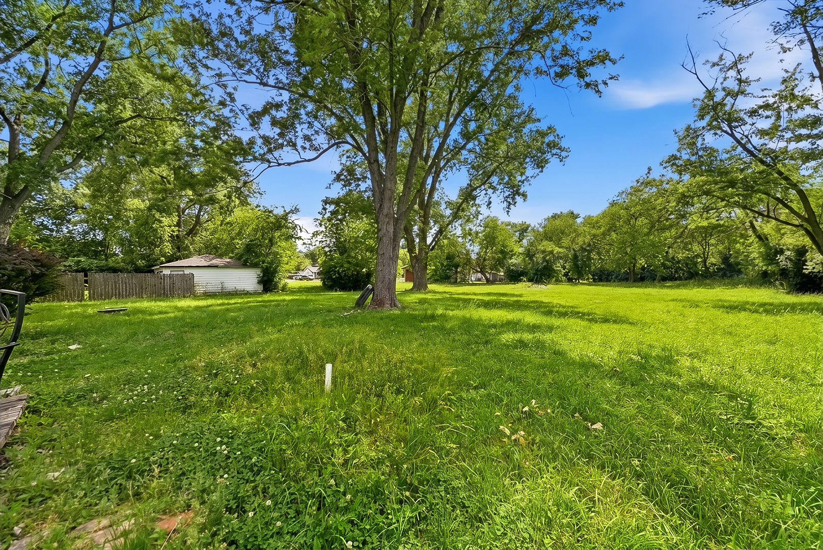 main property photo 17