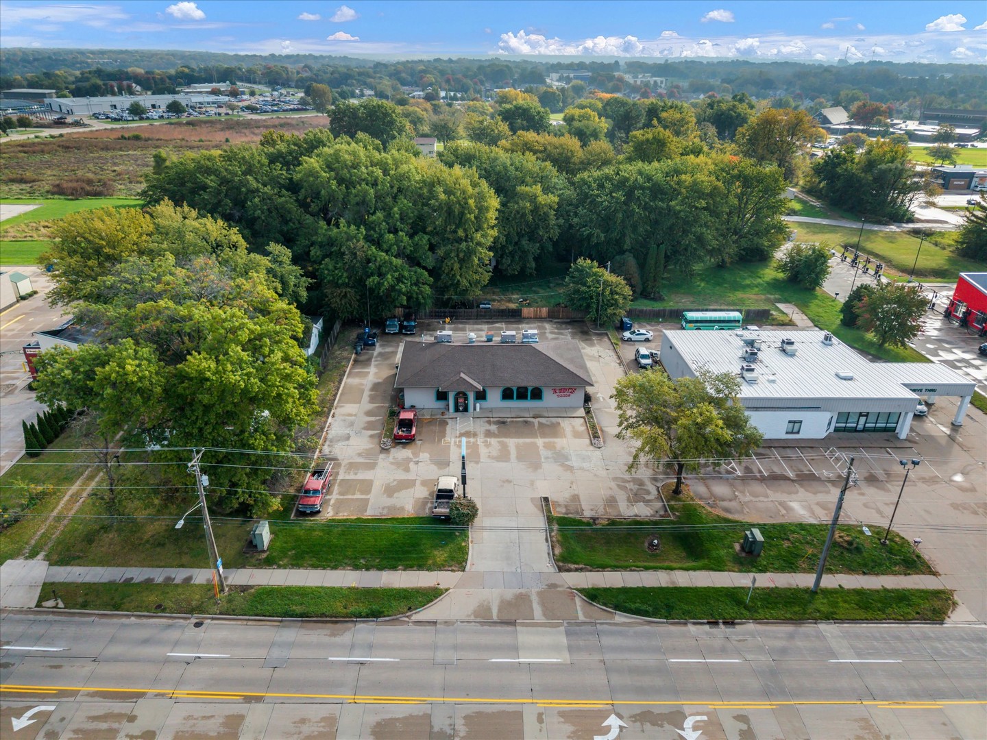 main property photo 6
