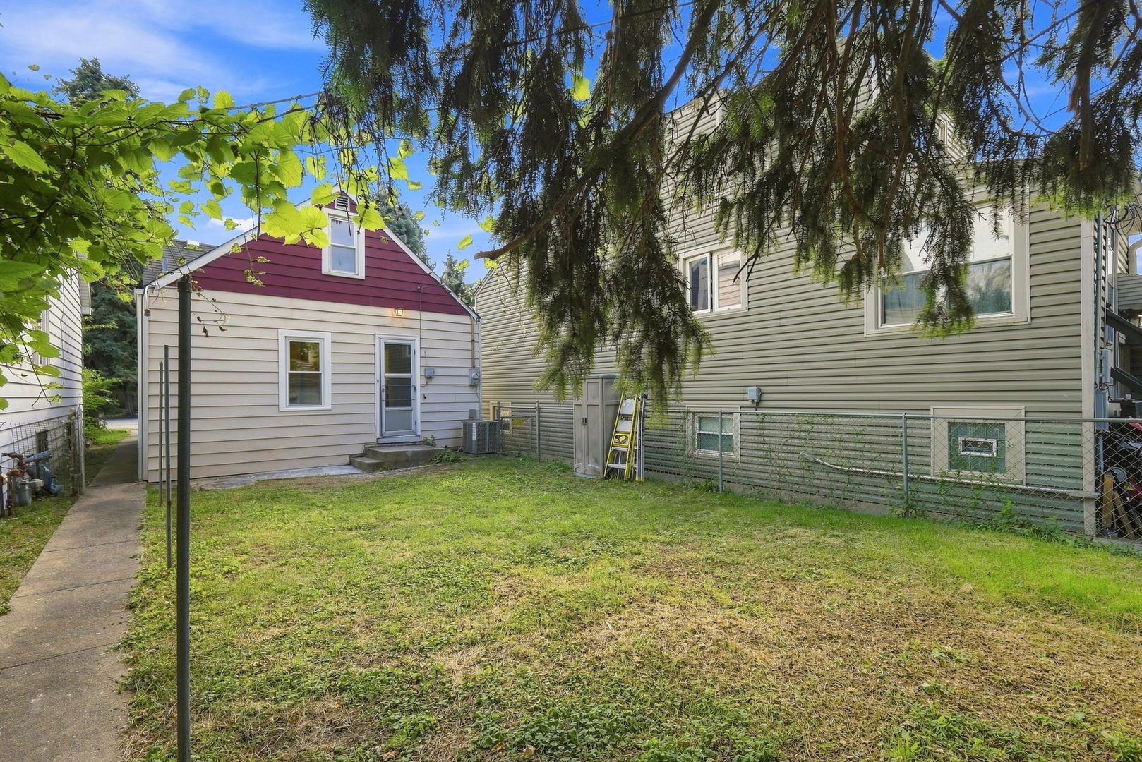 main property photo 22