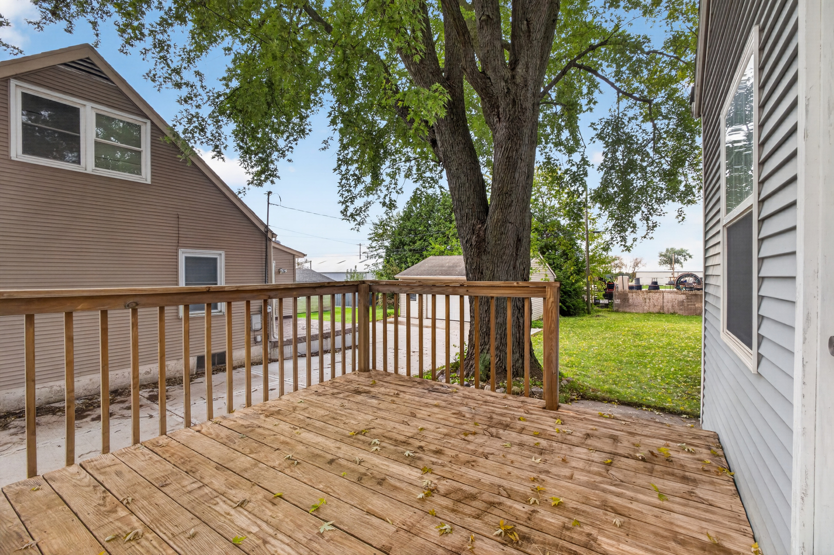 main property photo 34