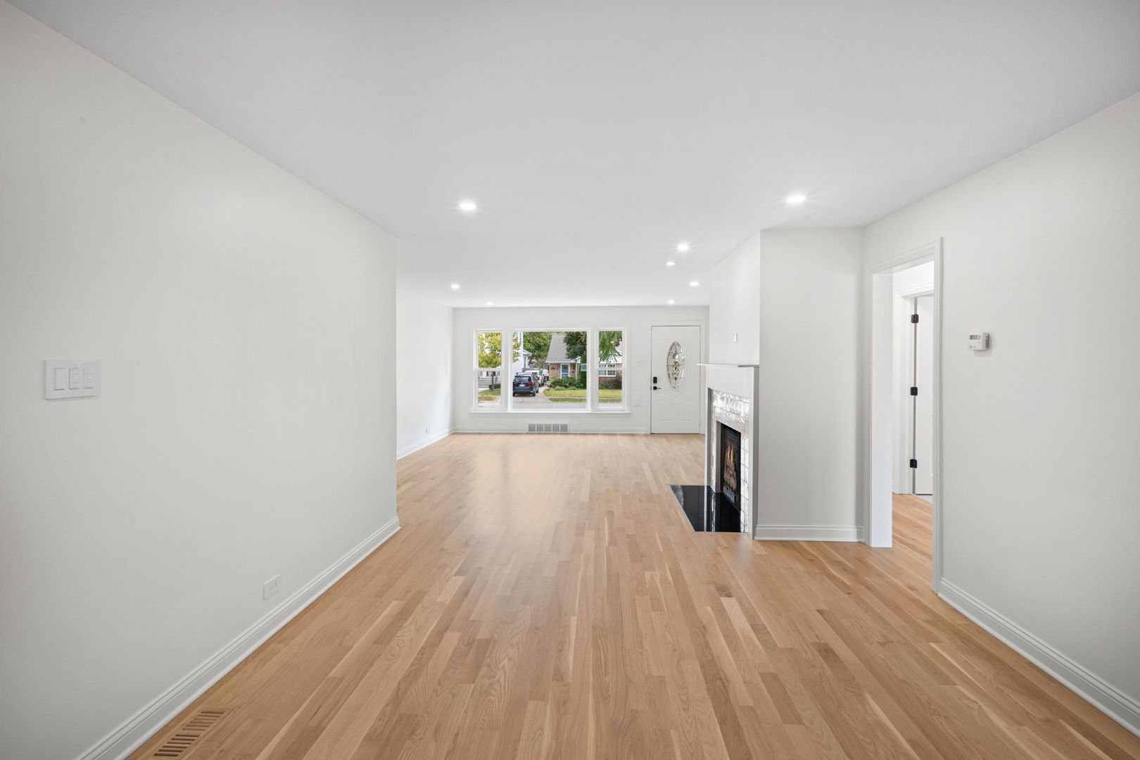 property viewer photo 3