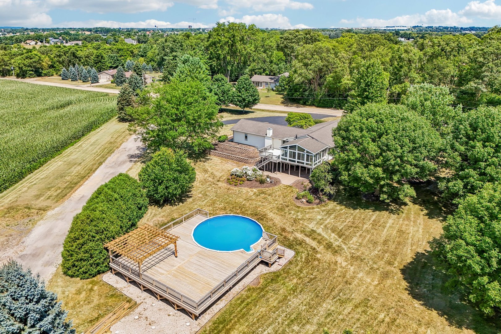 main property photo 18