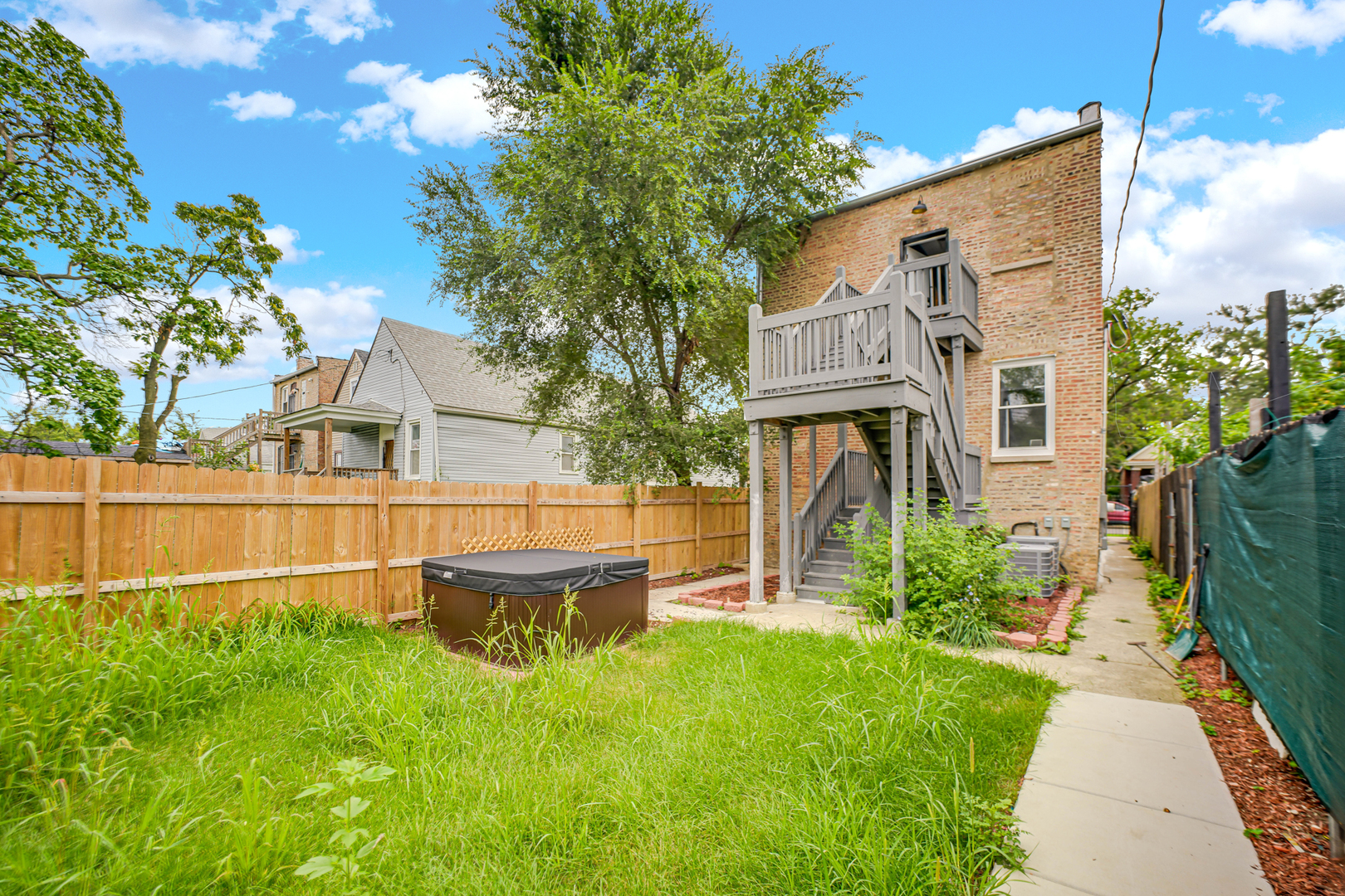 main property photo 23