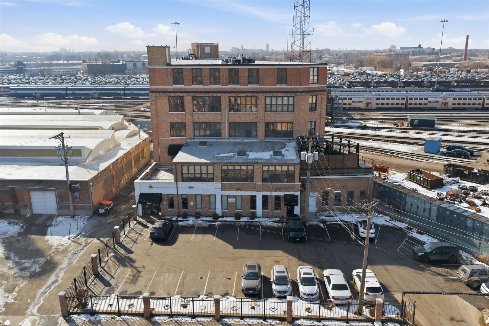 main property photo 31