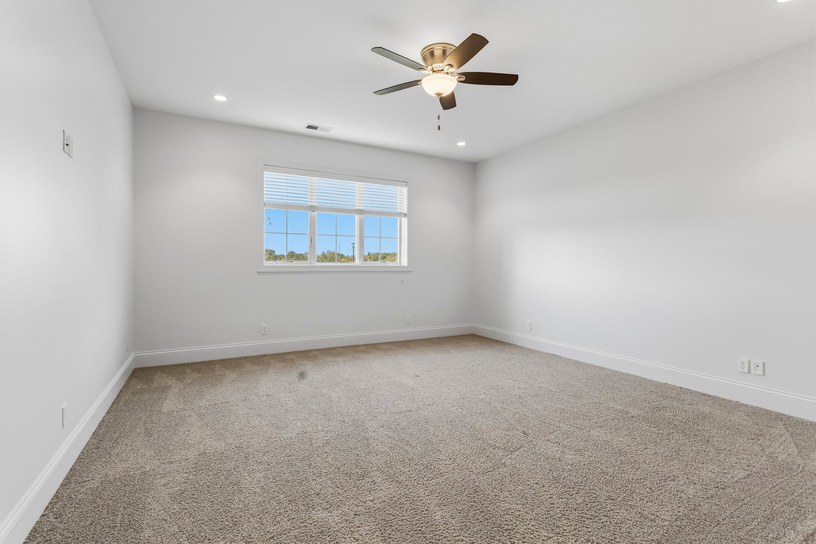 main property photo 64