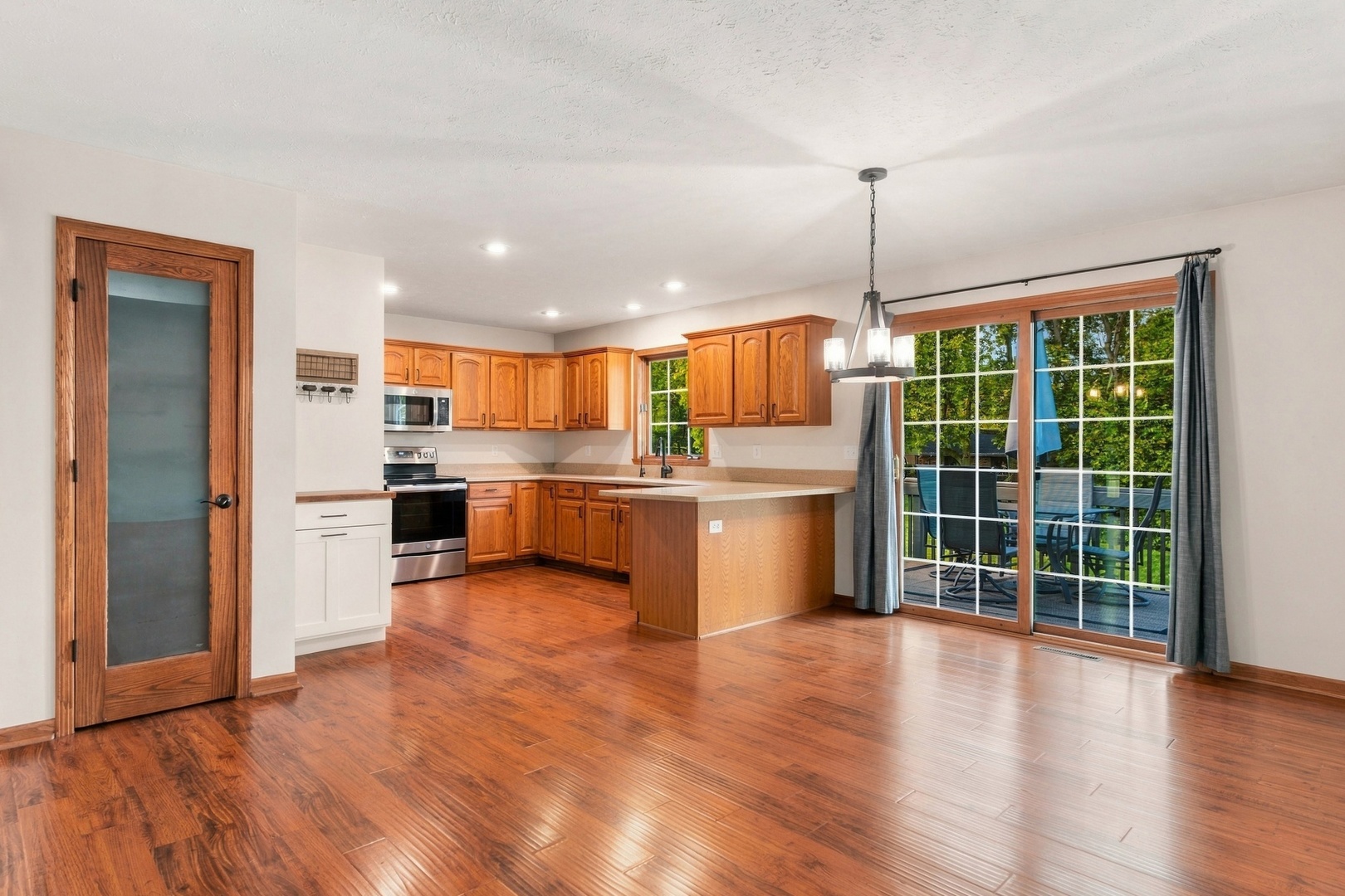 main property photo 5