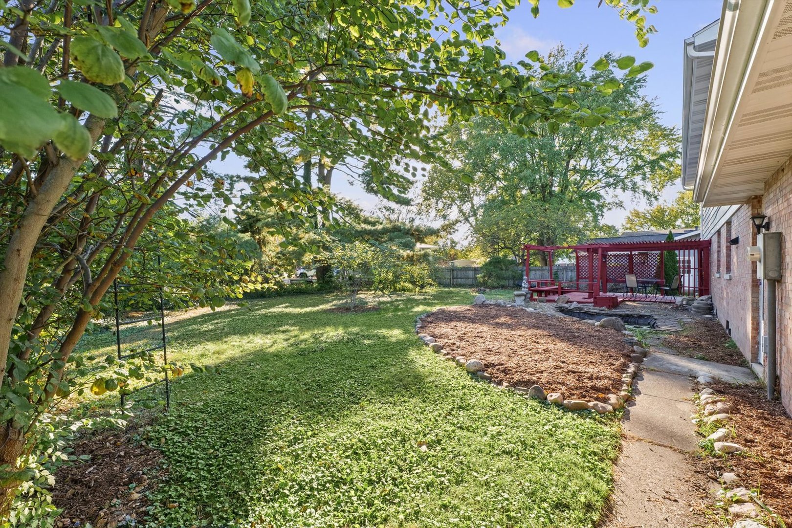 main property photo 32