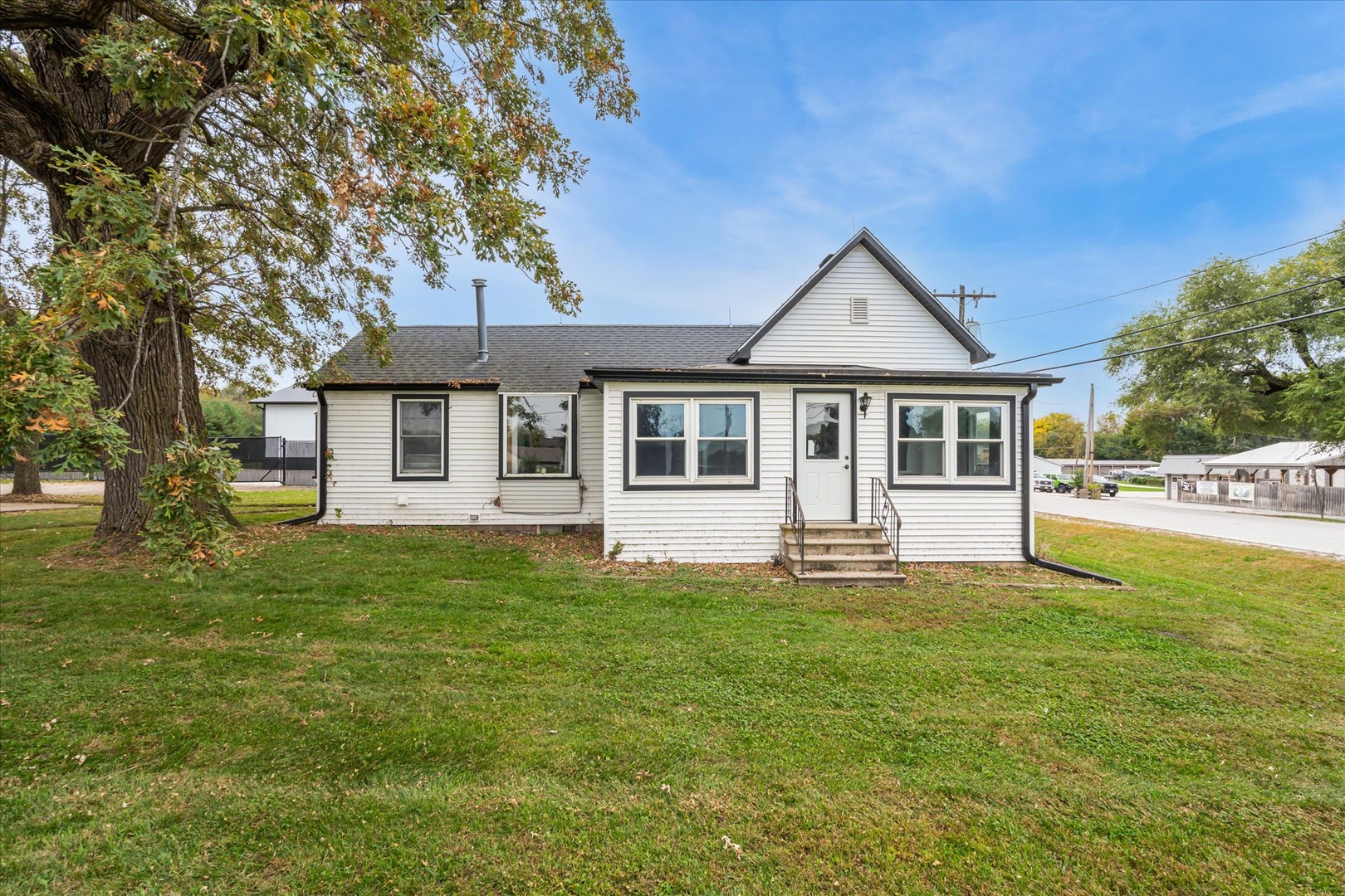 main property photo 44