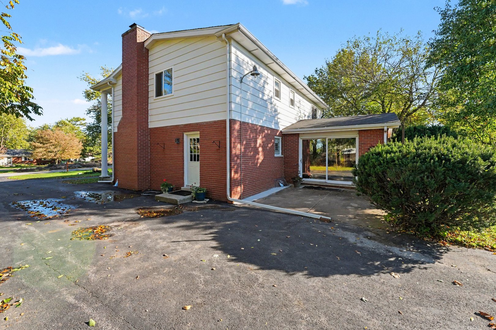 main property photo 26