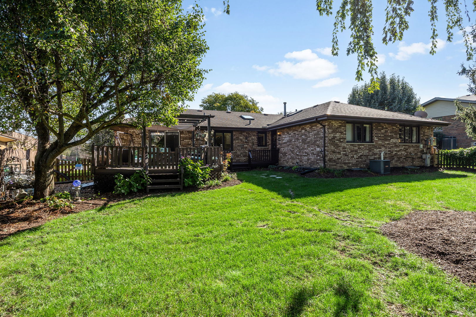 main property photo 23