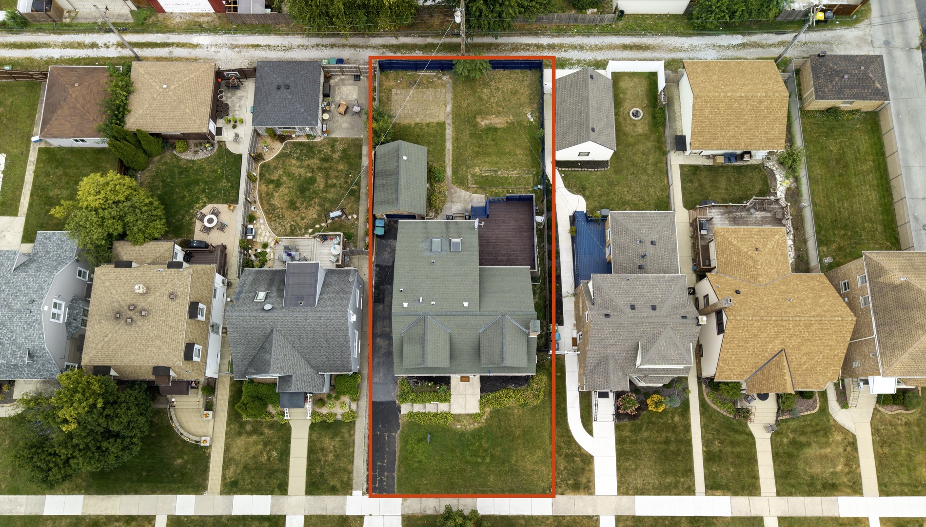 main property photo 23