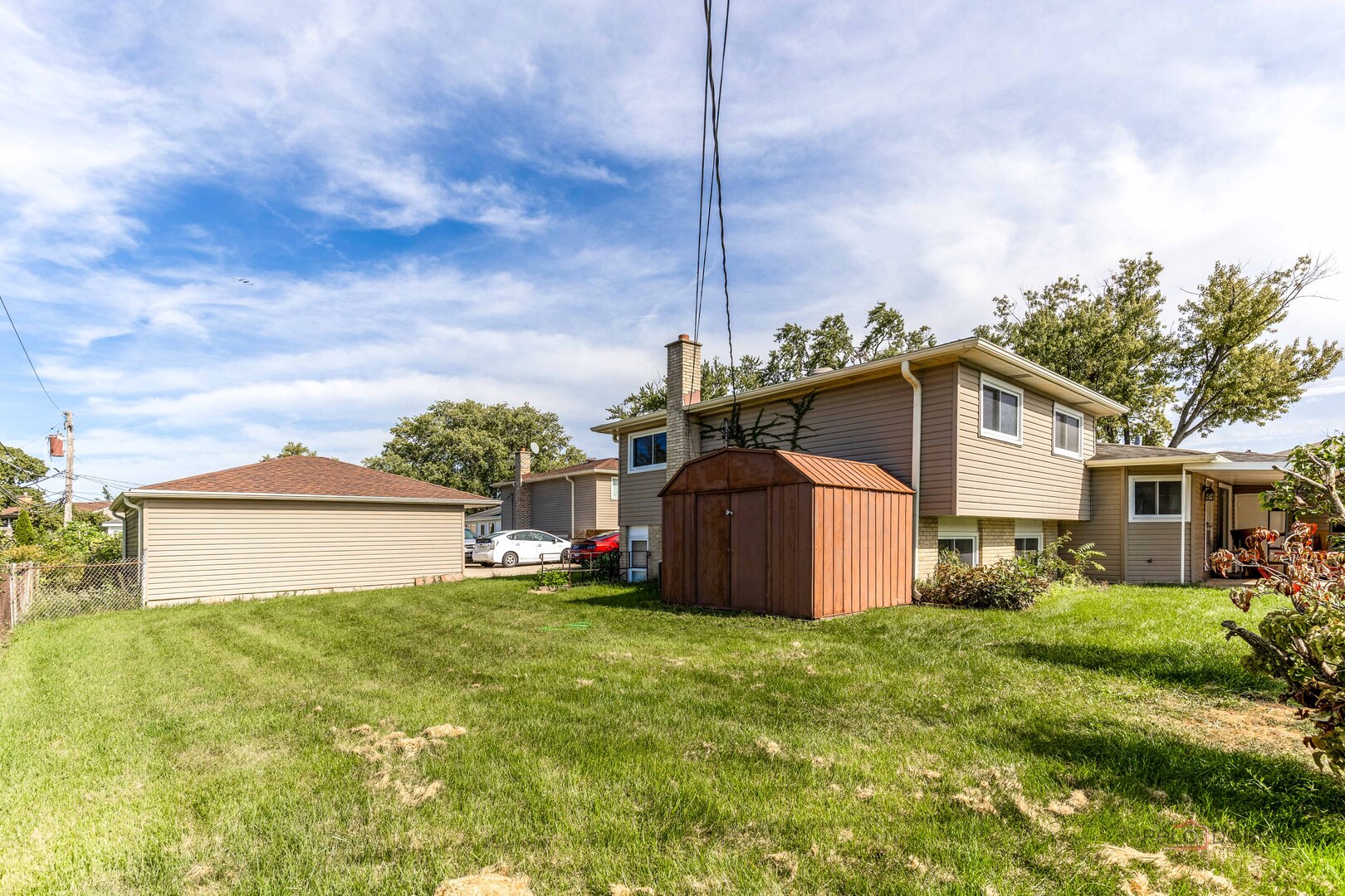 main property photo 20