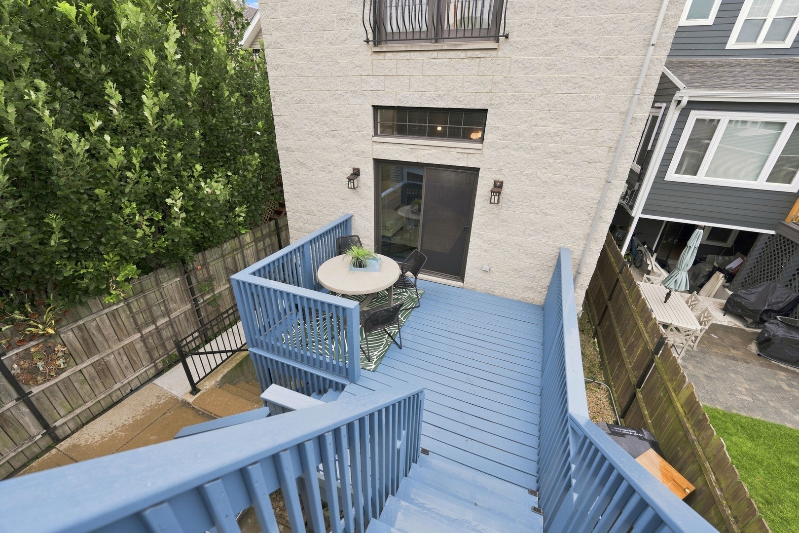 main property photo 28