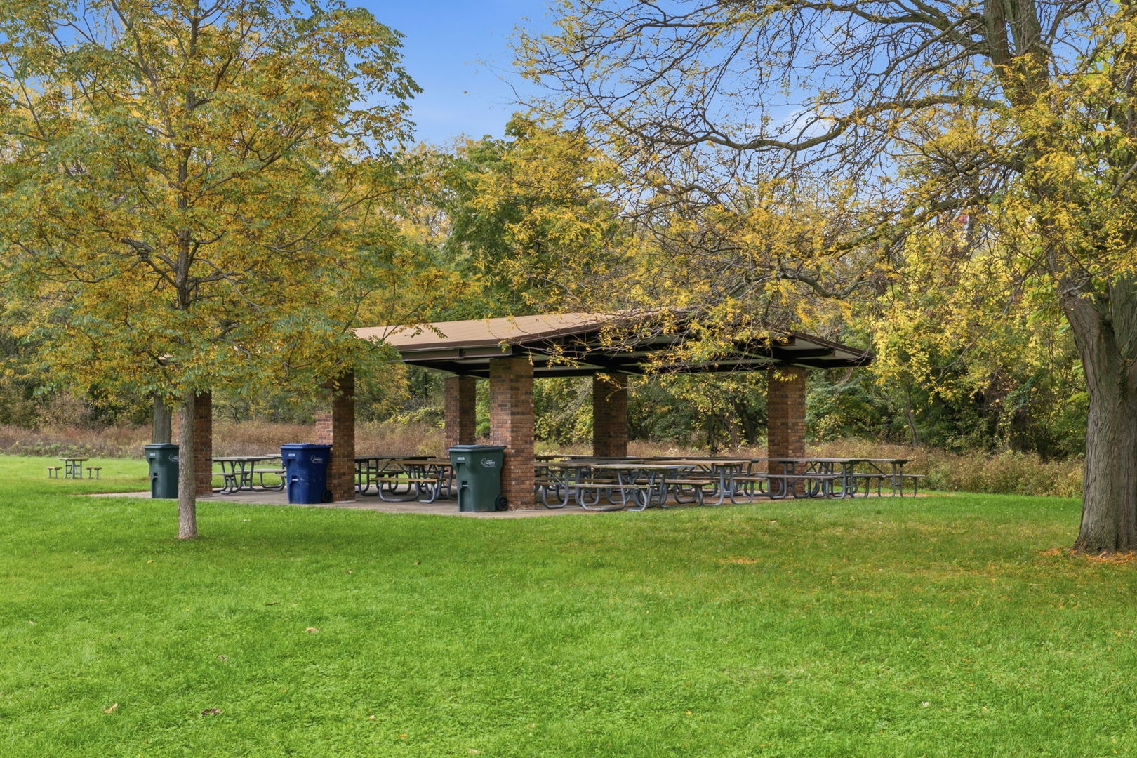 main property photo 30