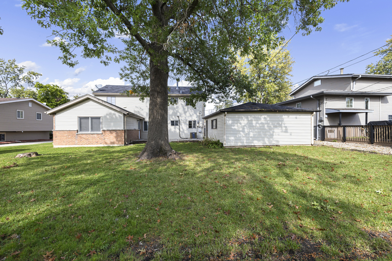 main property photo 31