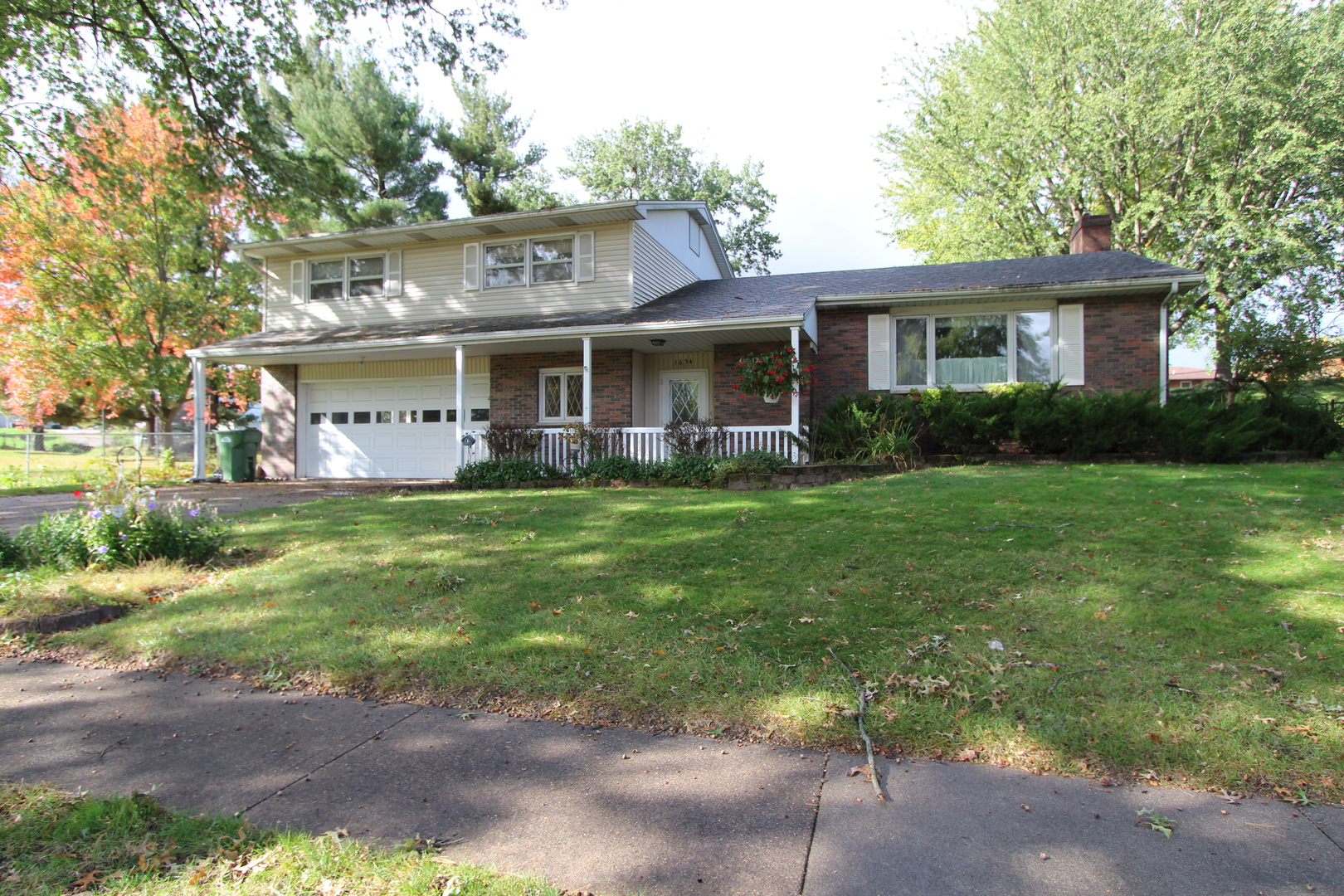 main property photo 0