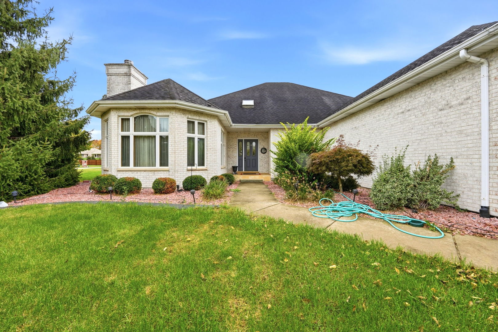main property photo 14