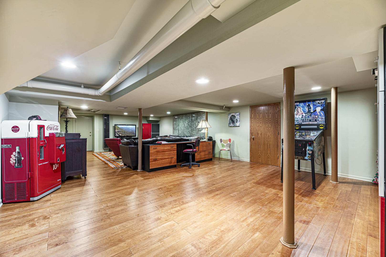 main property photo 29