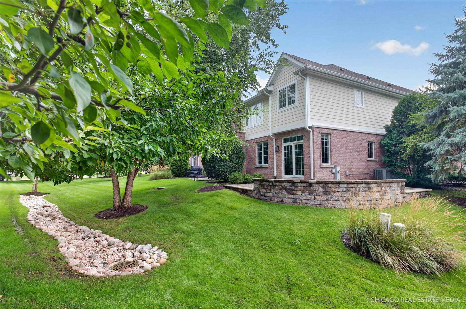 main property photo 32