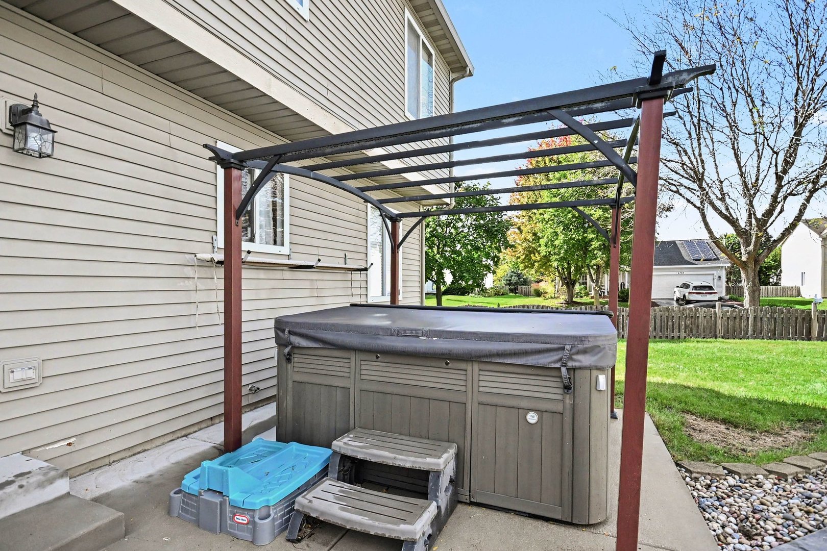 main property photo 17