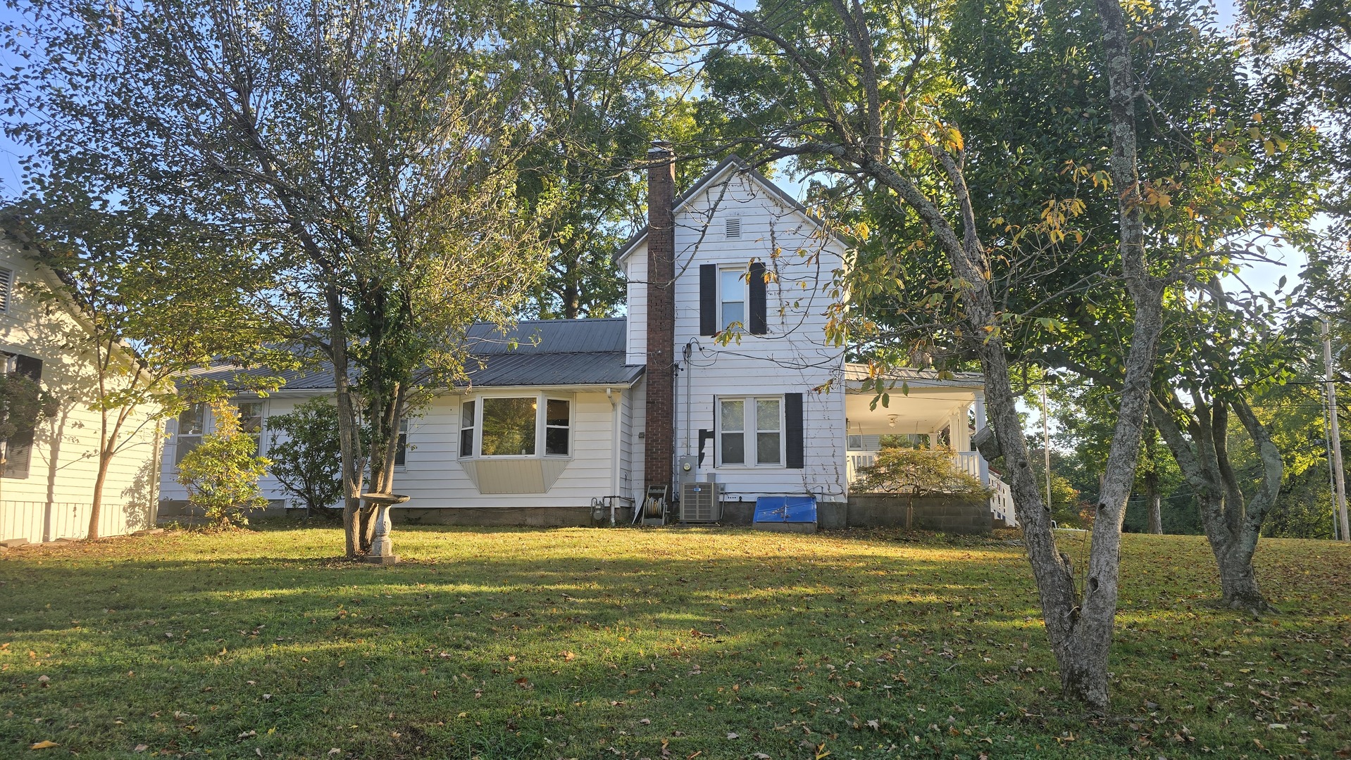 main property photo 3