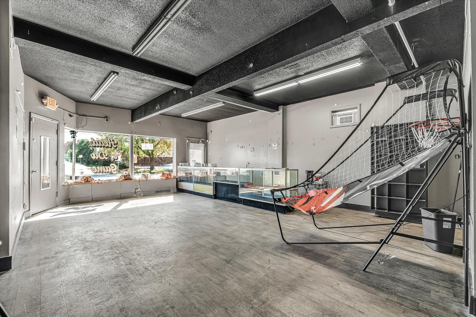 main property photo 12